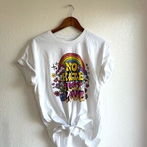 Junkfood Womens Unisex Tee Shirt White Rainbow No Hate Just Love Size Medium
